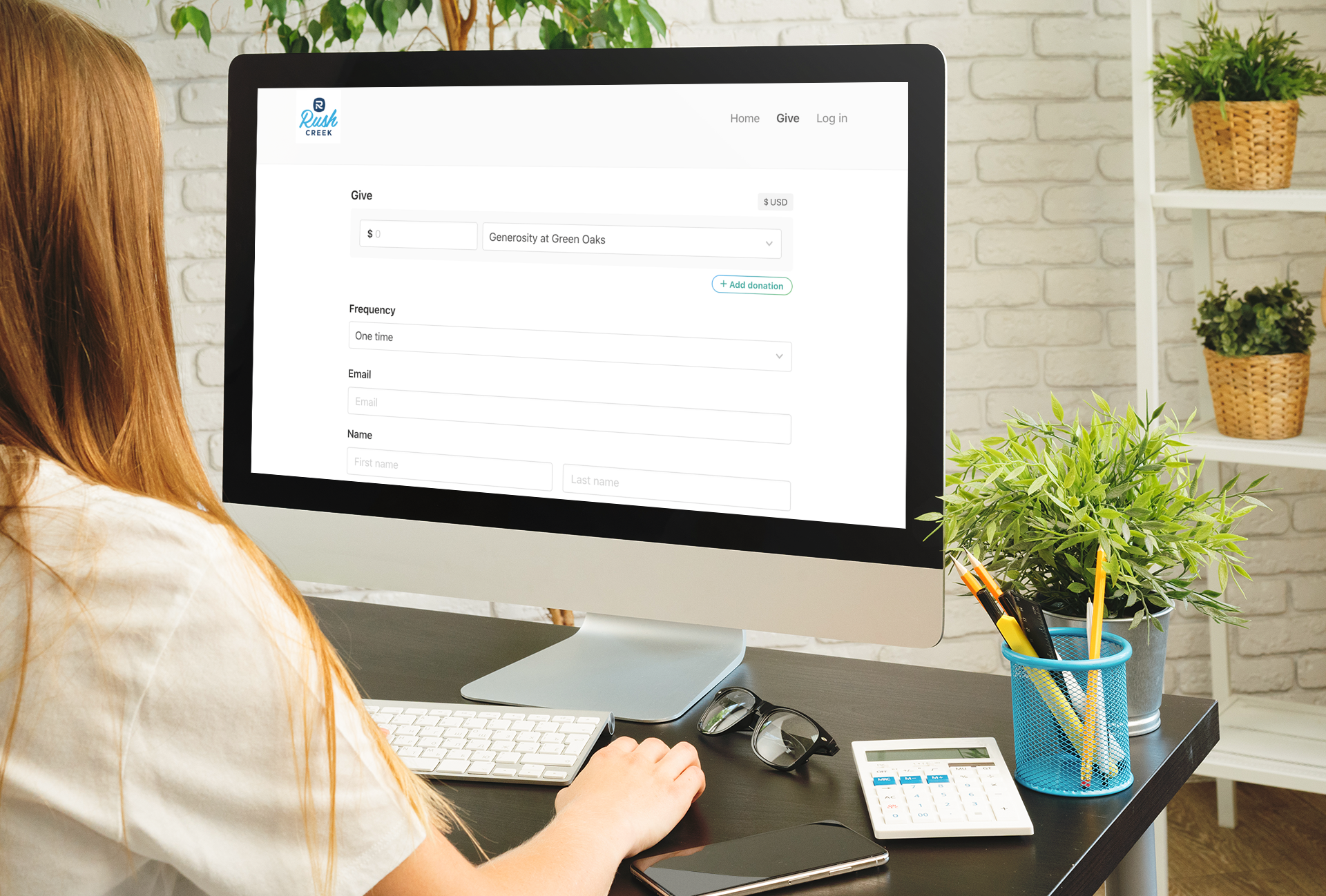 imac-mockup-featuring-a-long-haired-woman-working-m18251-r-el2 (1)